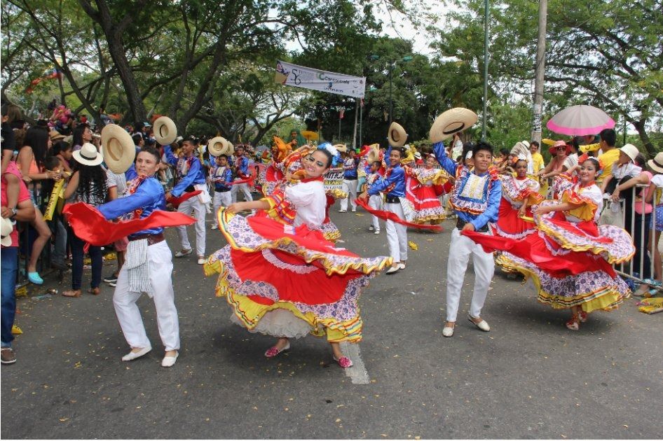 Mil policías cuidarán las fiestas en 10 municipios del Tolima