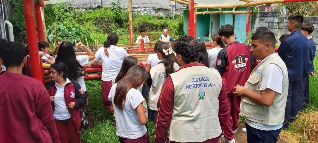 Estudiantes de ocho municipios del Tolima se beneficiarán con viveros del proyecto Expedición Arcoíris