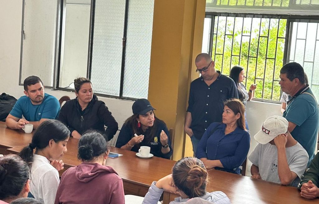 Gobernación del Tolima llega con ayuda humanitaria y plan de acción al municipio de El Líbano