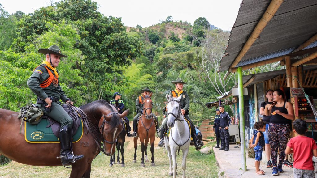 Conociendo, cuidando, vigilando, la estrategia de la policía en zona rural