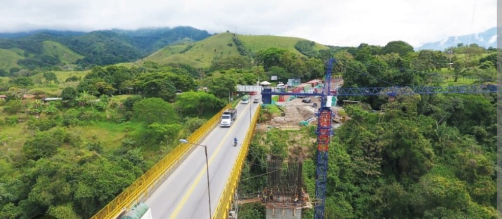 El 19 de este mes cierra paso por puente en la vía Ibagué - Armenia, a la altura de Cajamarca