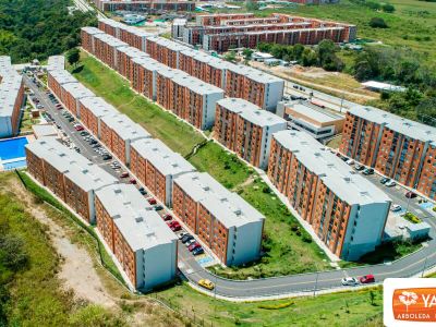 La huevonada en Ibagué, autorizan construcciones y luego miran como le suministran agua