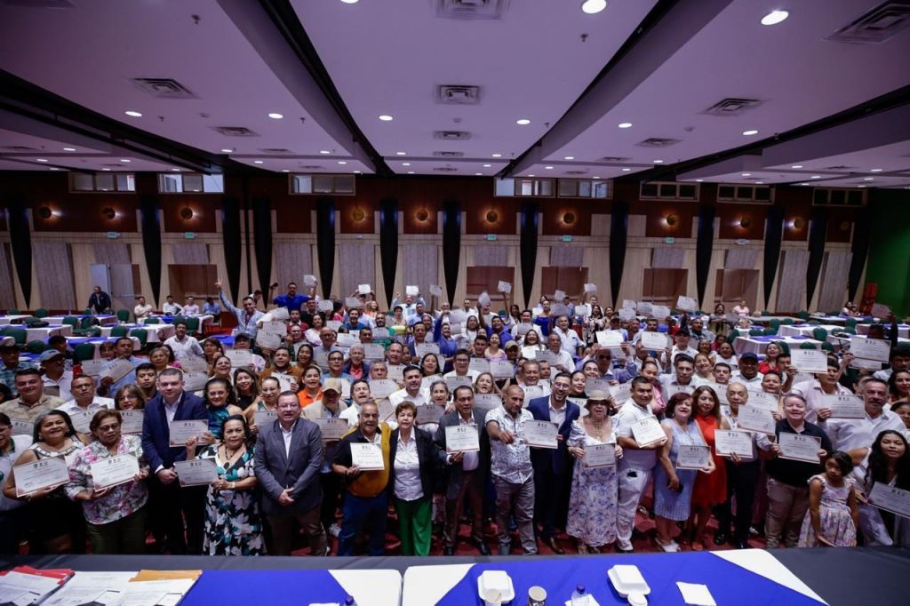 Liderazgo y transformación en Tolima: 170 líderes culminan Diplomado en Liderazgo Integral