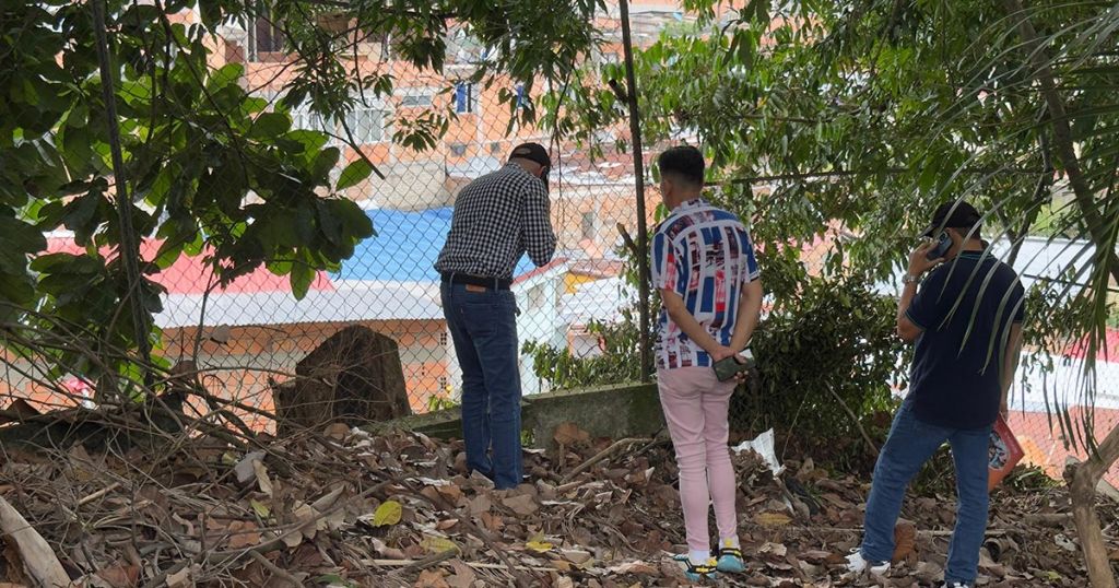 En peligro 130 niños, por recibir clases en colegio de Ibagué, qué está a punto de caerse