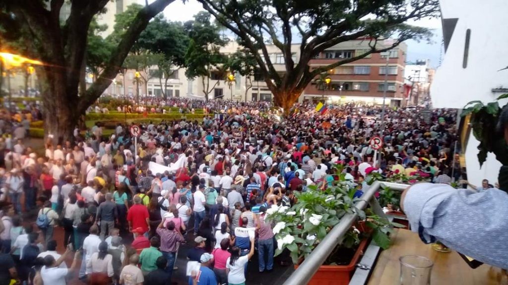 Ahora los comerciantes marcharán contra el alcalde de Ibagué