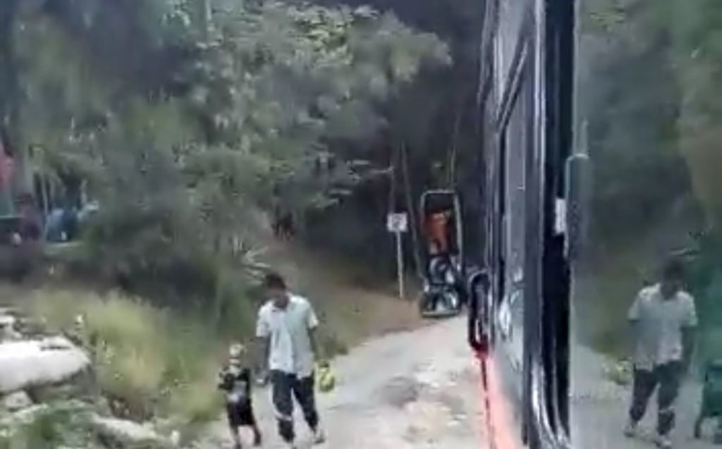 Vía progal en Ibagué, peor que un camino de herradura: video