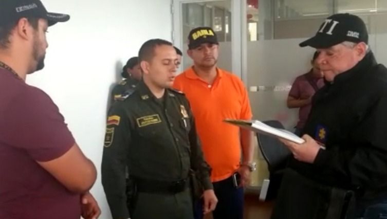 Este policía pedía 10 millones, para no investigar comerciante de Ibagué