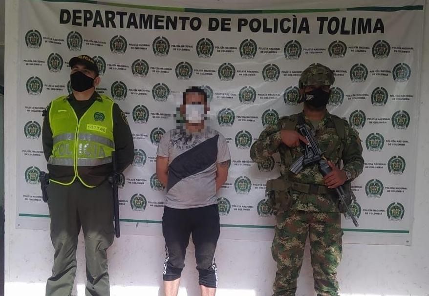 Detención domiciliaria para ladrón que entró a robar por el tejado.